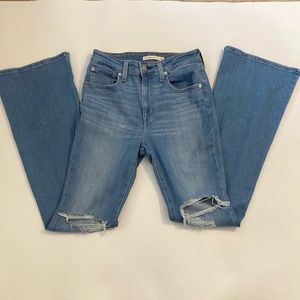 Levi flare- high rise womens 27
